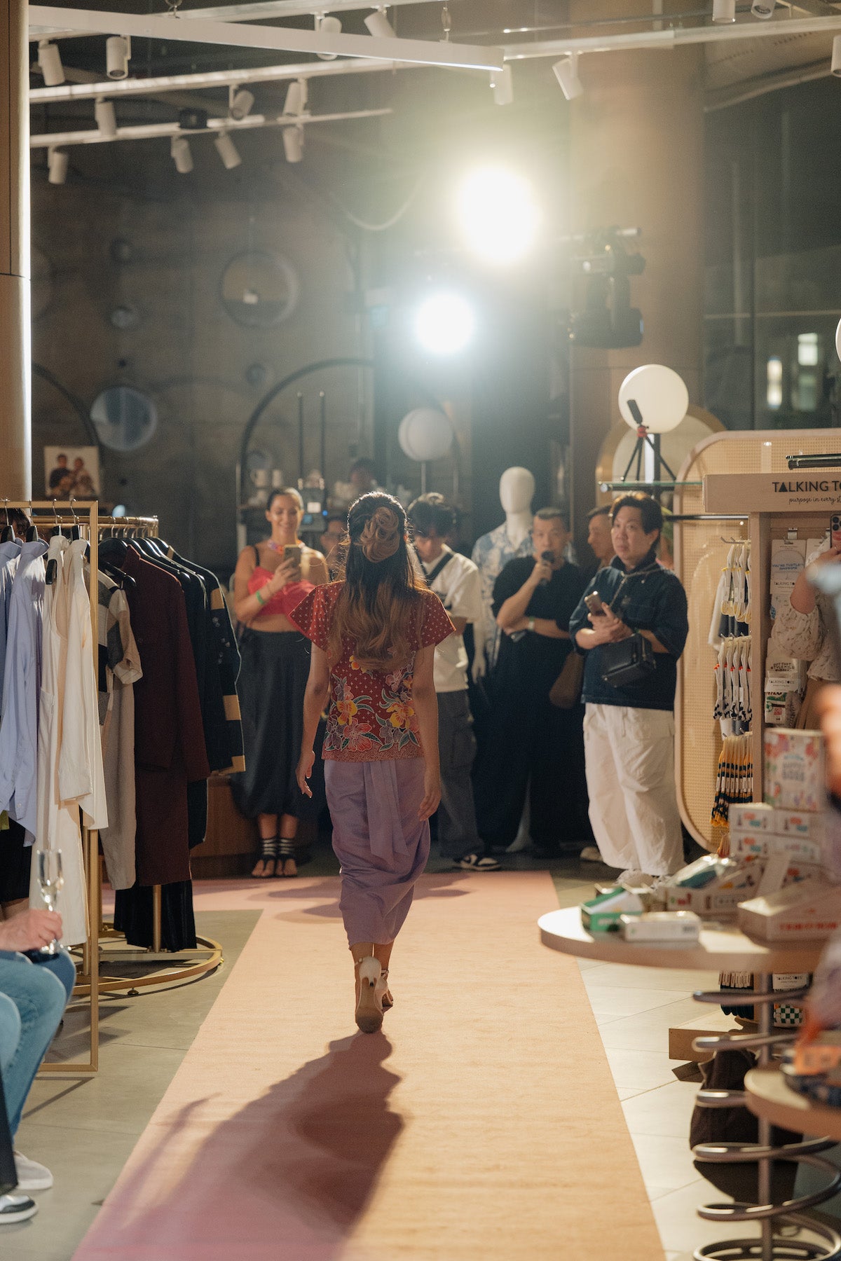 Runway Look Five | Anggrek Classic Set