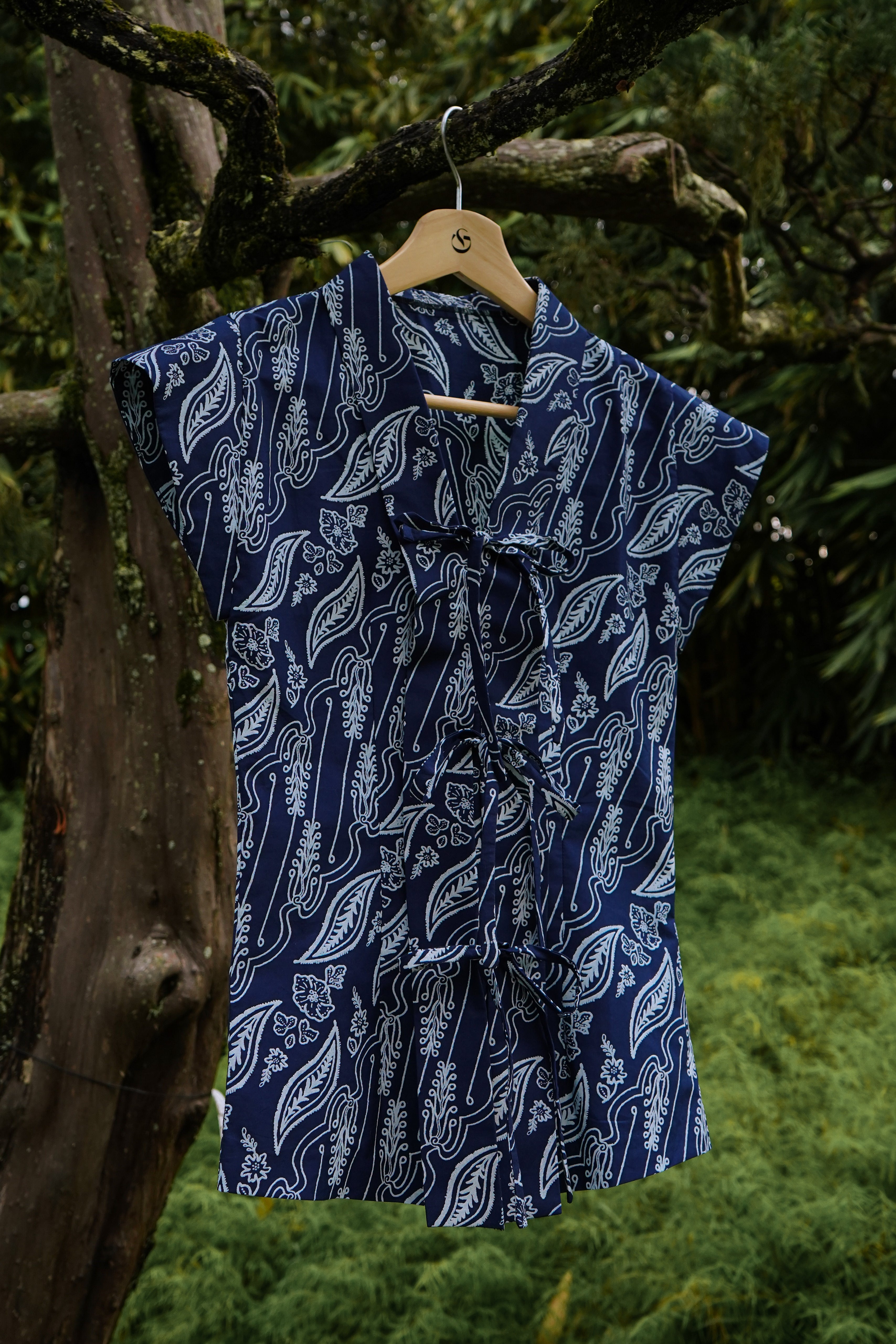 Batik Kebaya Salma | Asmara Midnight