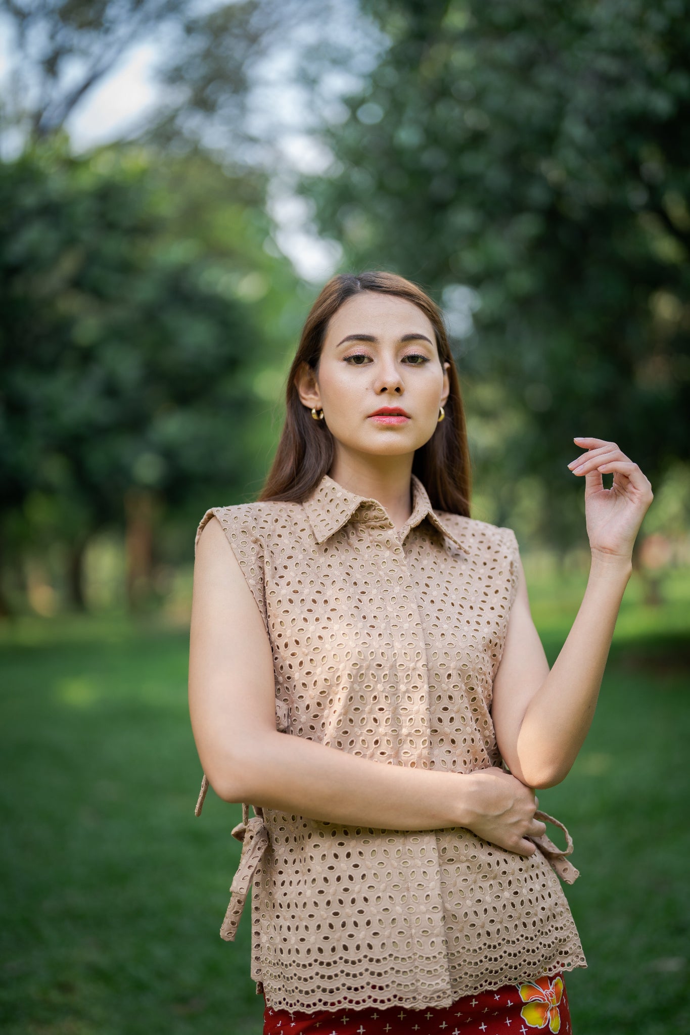 Eyelet Tie Side Blouse | Khaki