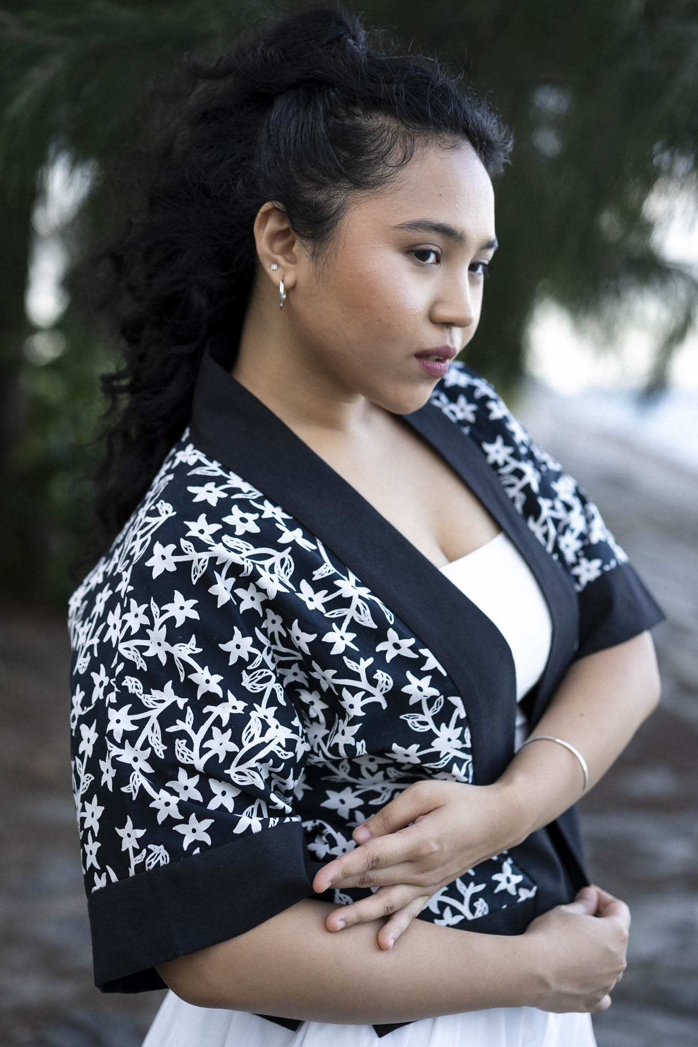 Batik Crop Jacket | Jasmin Ebony