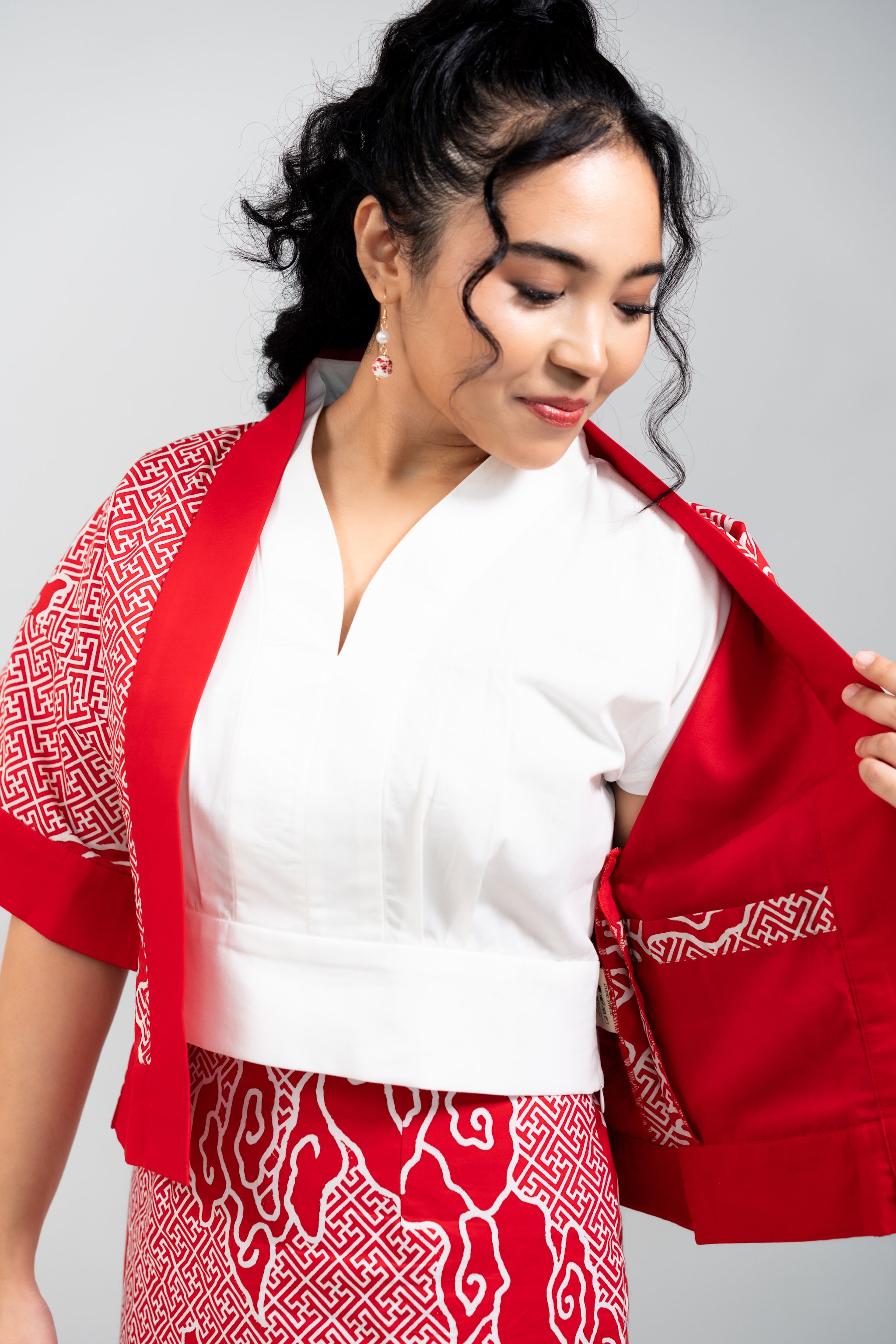 Batik Crop Jacket | Tumbuh Saga Seed
