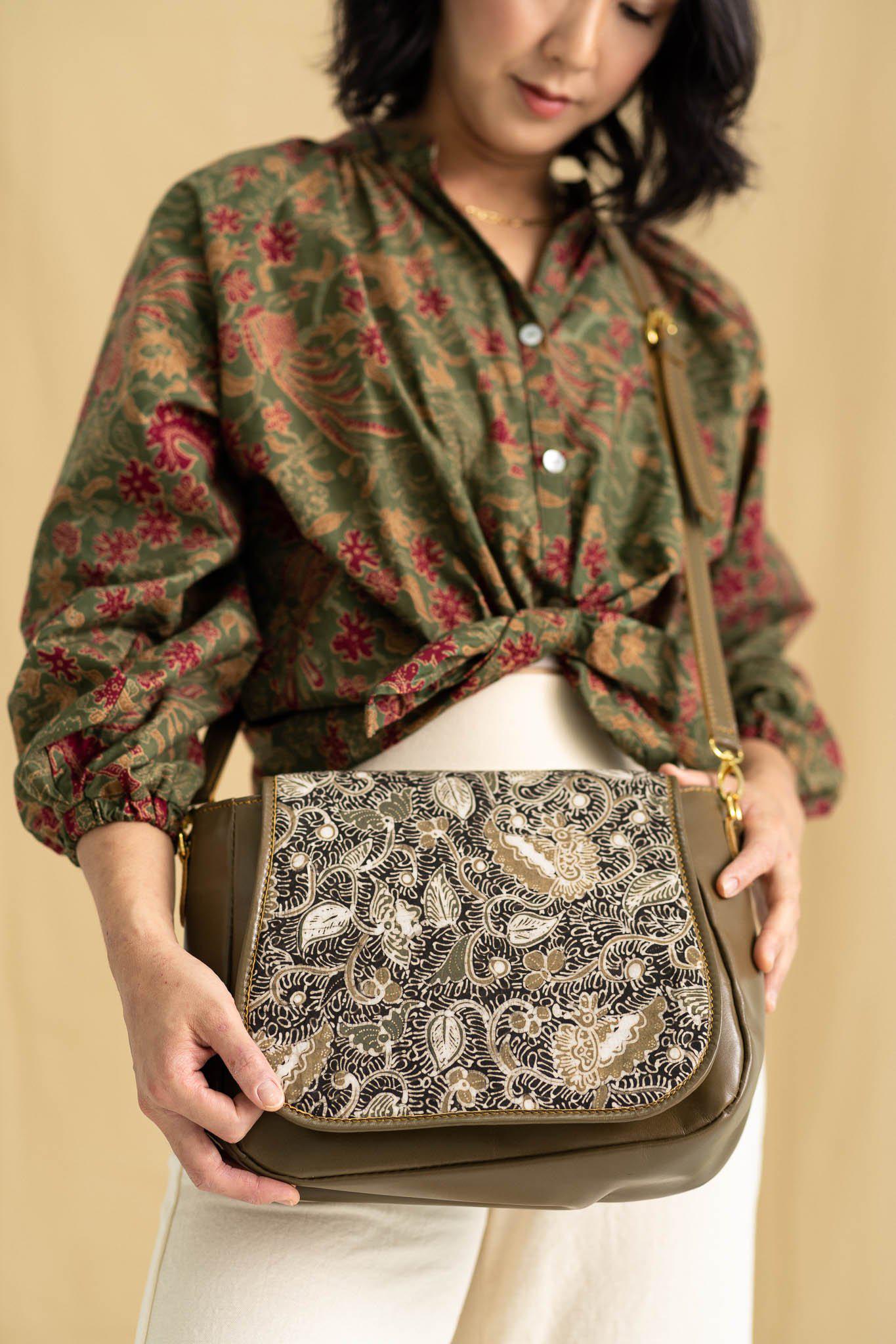 Crossbody Bag | Pujangga